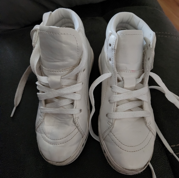 Halo iridescent shine and Pearl white Justice Girls Mid Top Court Sneakers - Picture 4 of 9